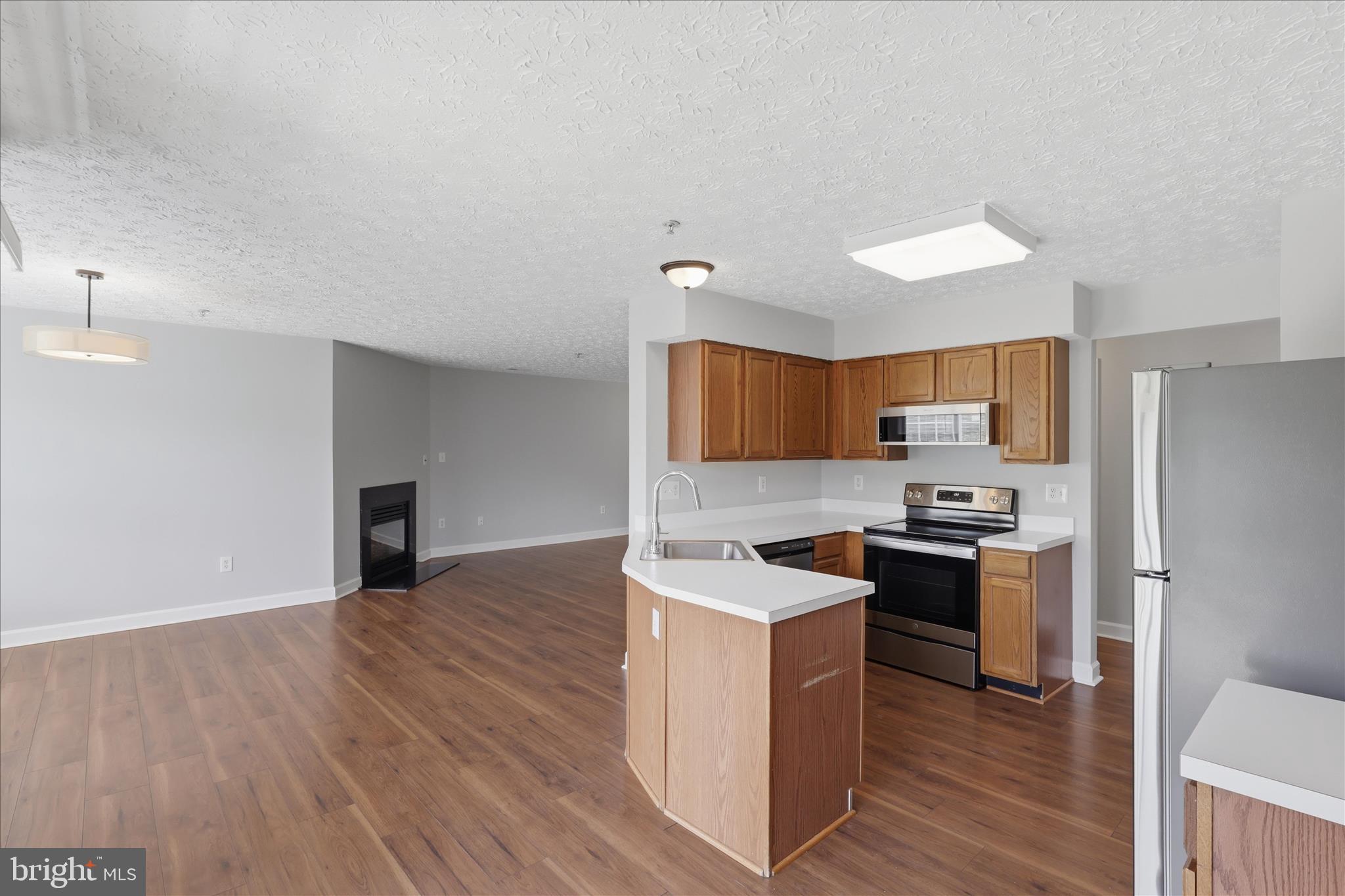 SPRING RIDGE - Residential