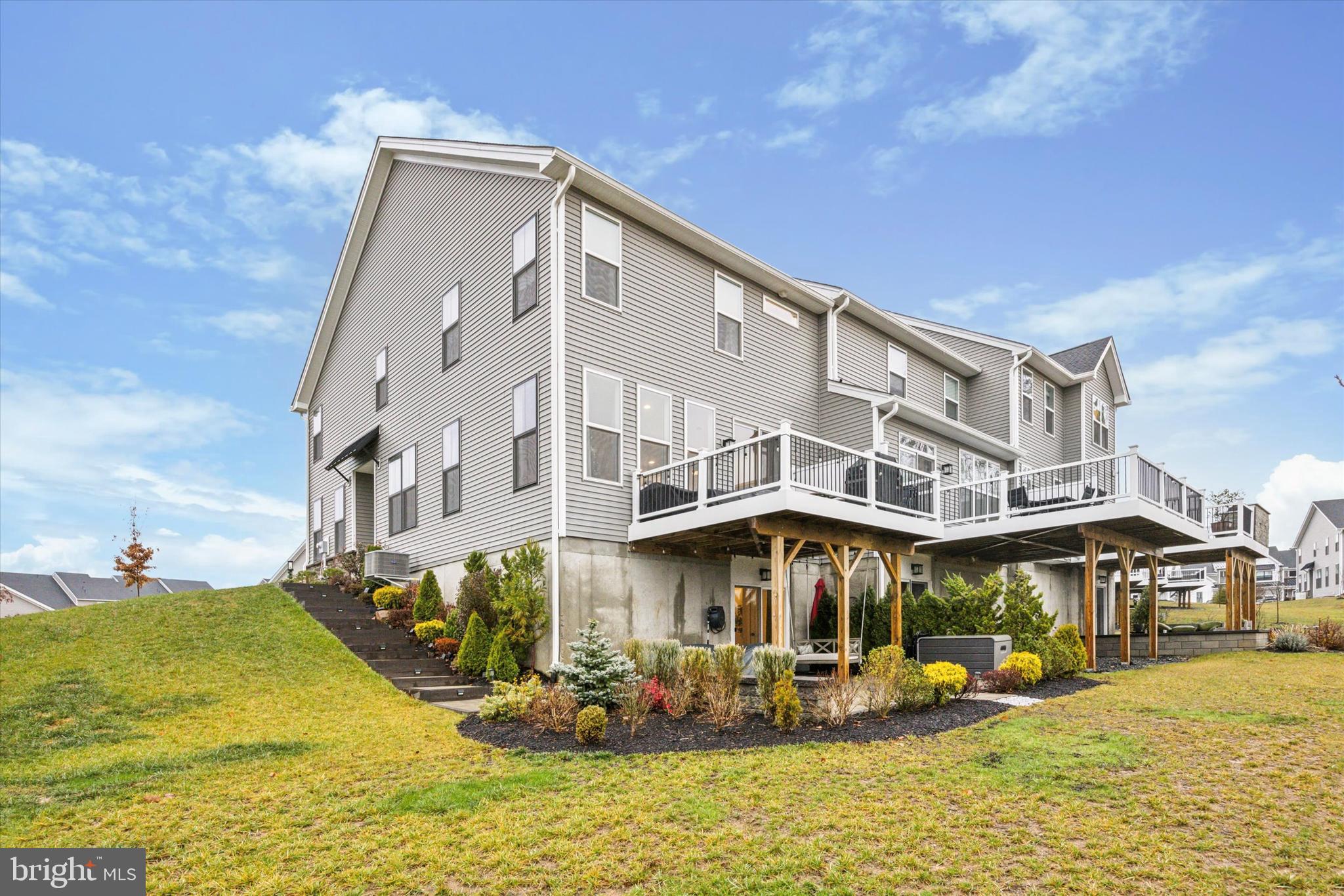 RESERVE AT CENTER SQUARE - Residential