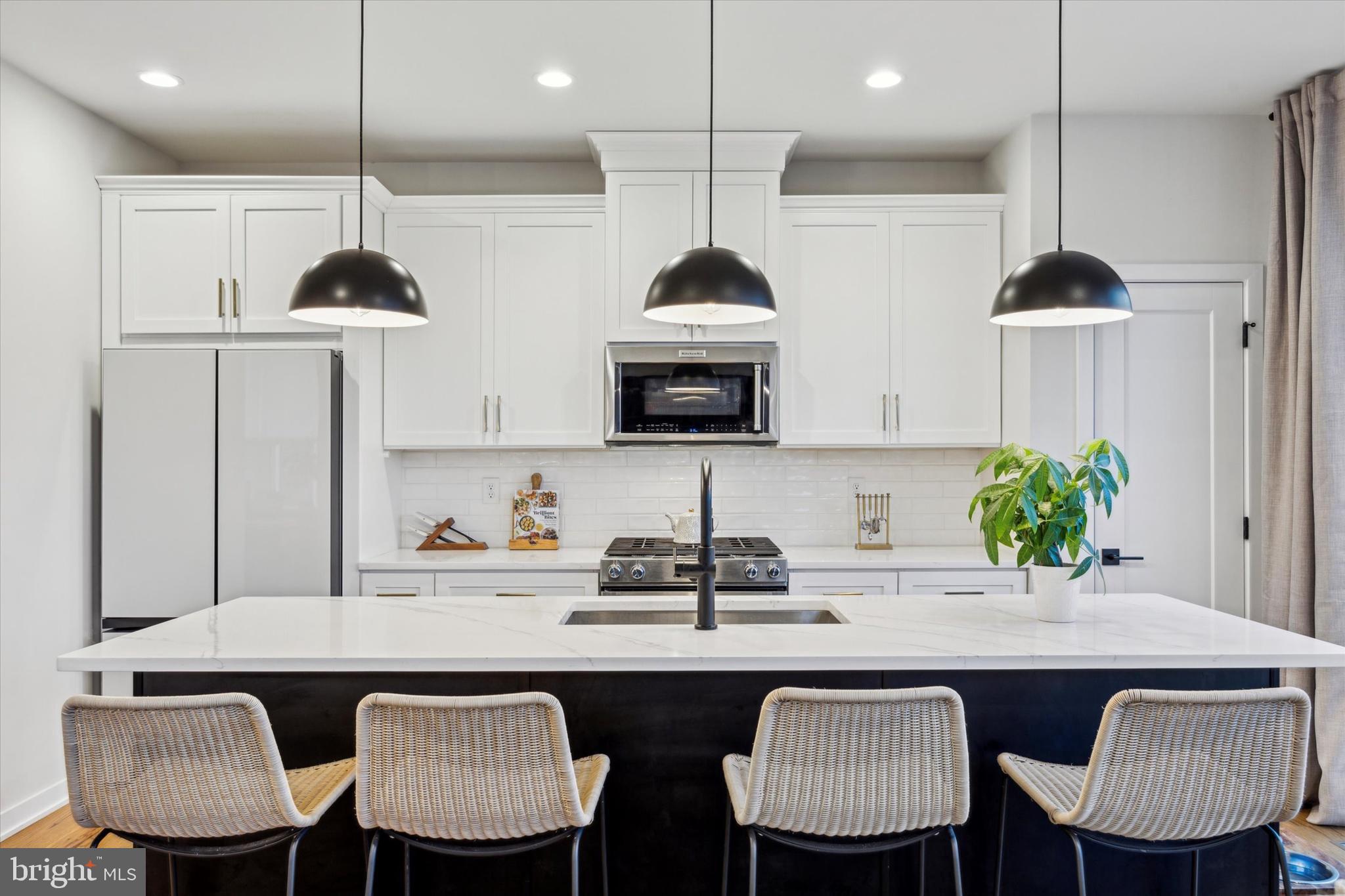 RESERVE AT CENTER SQUARE - Residential