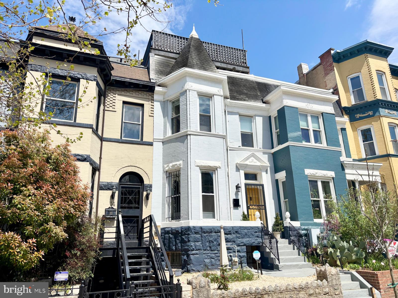 16 Q STREET NE