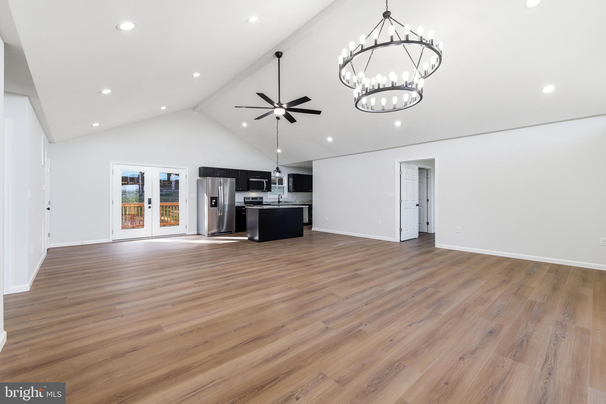 MOUNTAIN VIEW - Residential