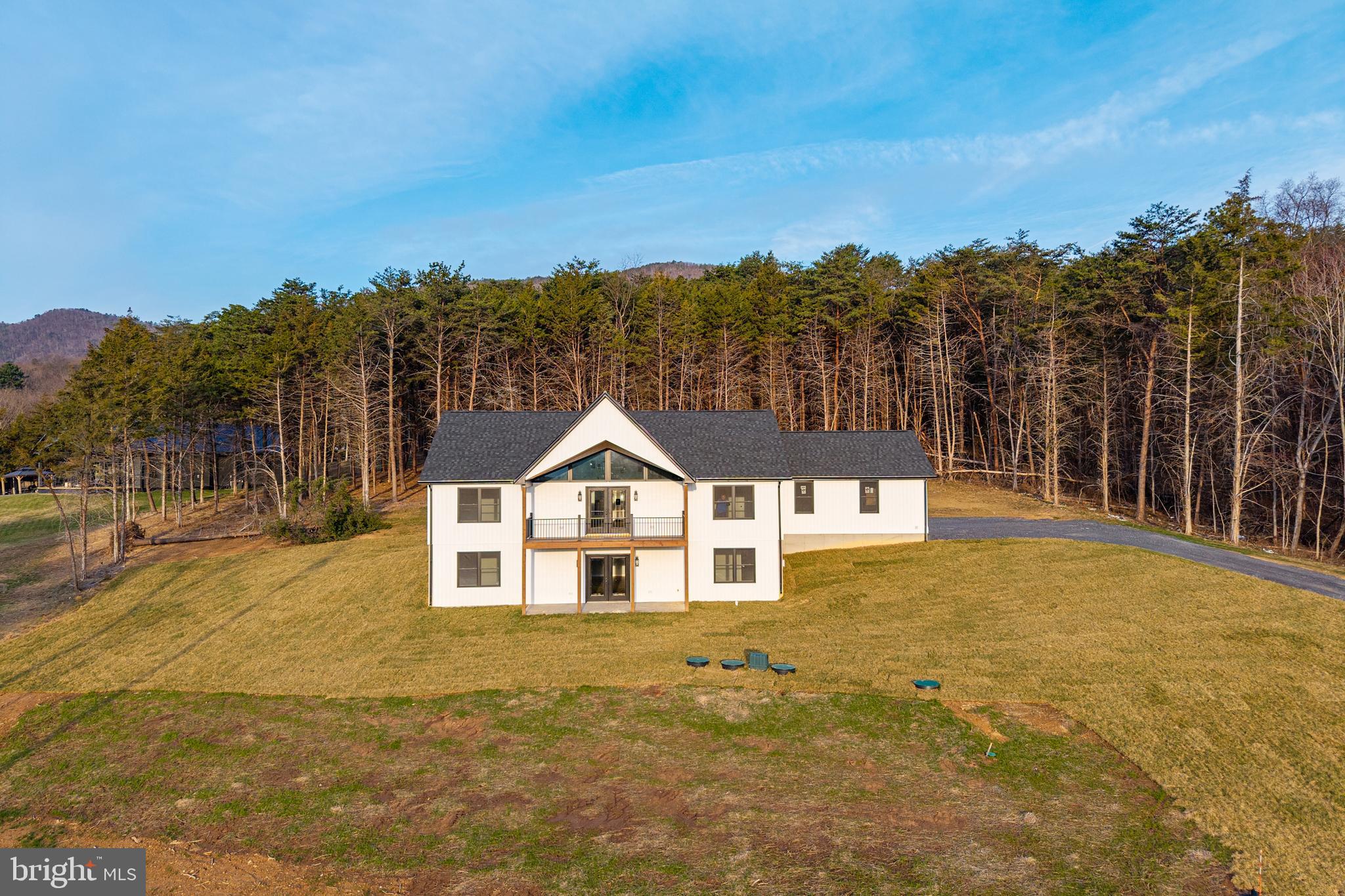 MOUNTAIN VIEW - Residential