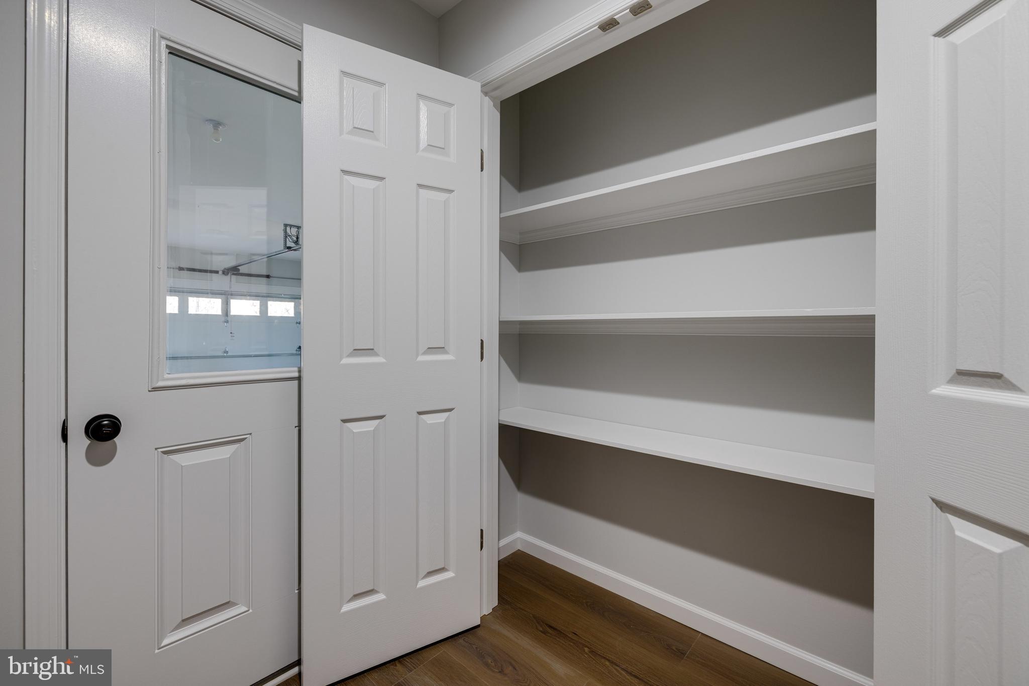 MOUNTAIN VIEW - Residential