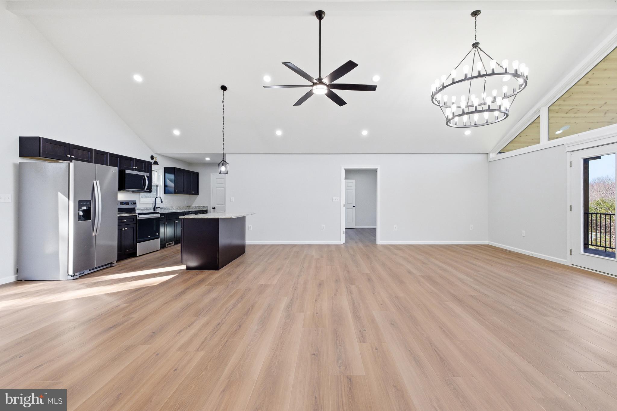 MOUNTAIN VIEW - Residential