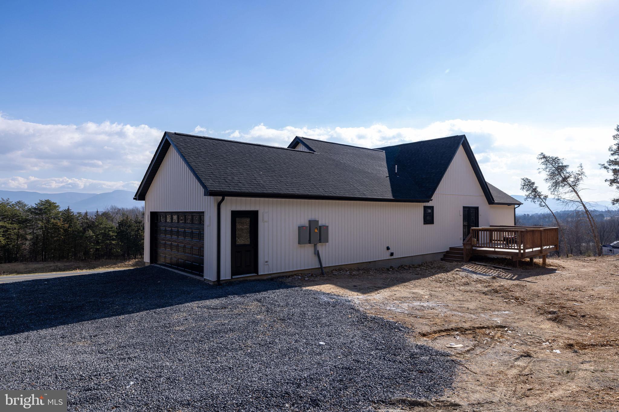 MOUNTAIN VIEW - Residential