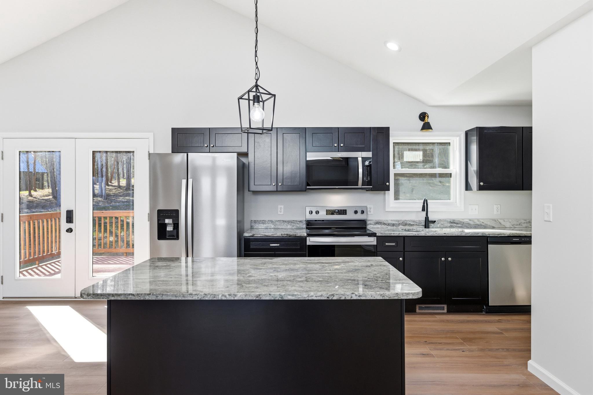 MOUNTAIN VIEW - Residential