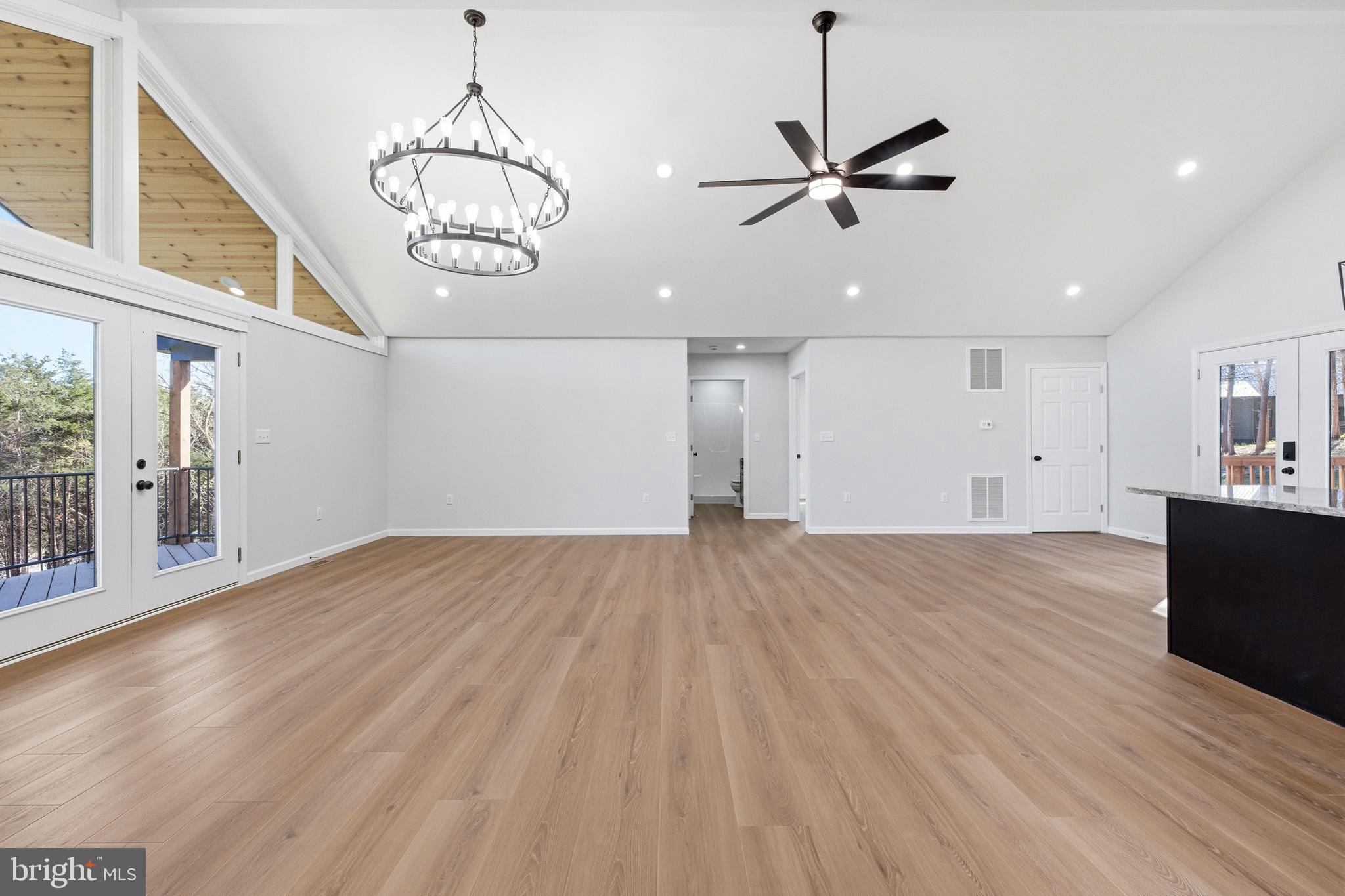 MOUNTAIN VIEW - Residential