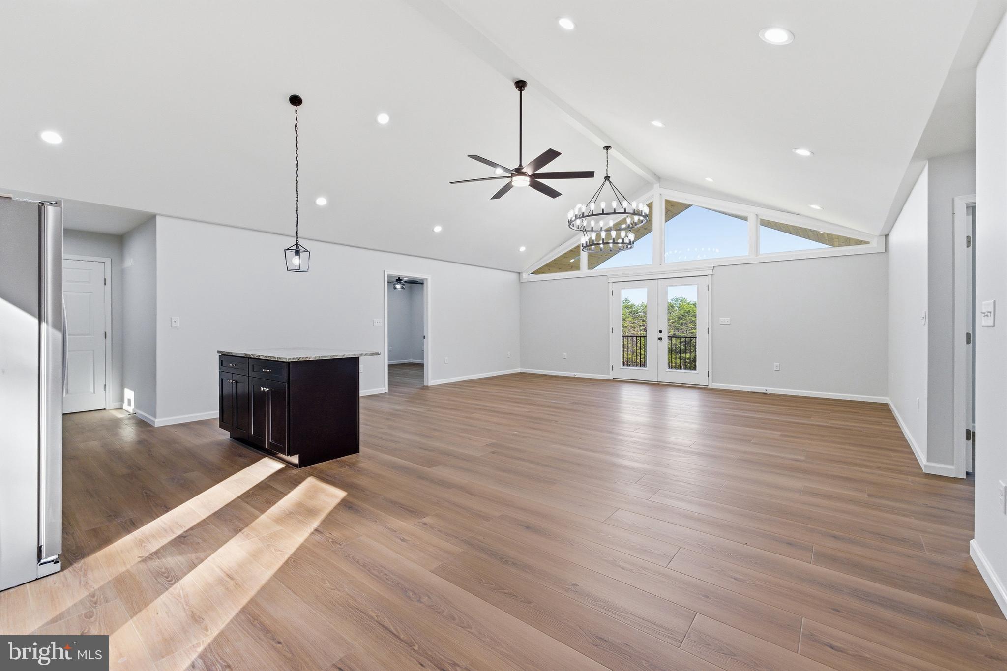 MOUNTAIN VIEW - Residential