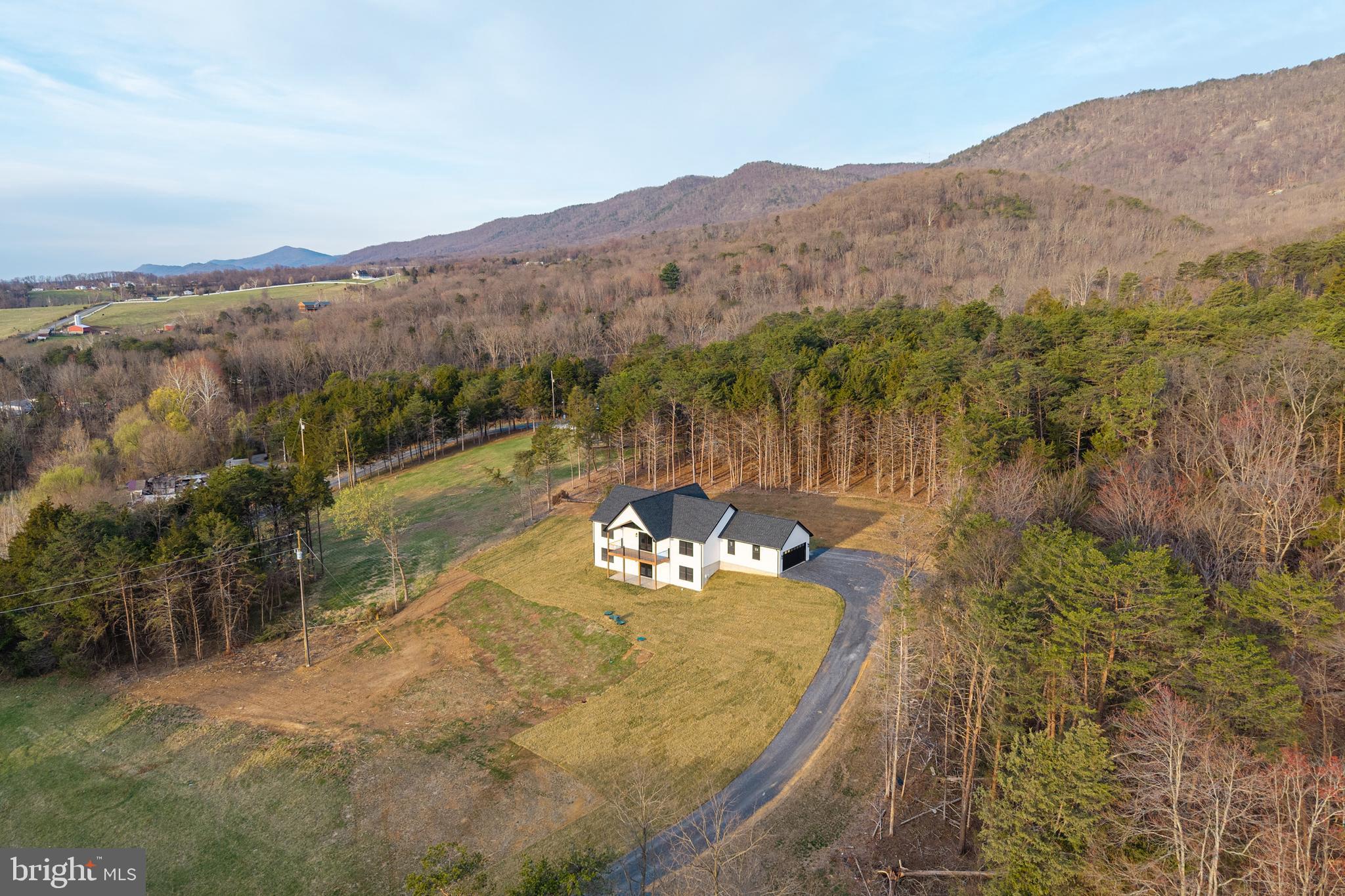 MOUNTAIN VIEW - Residential