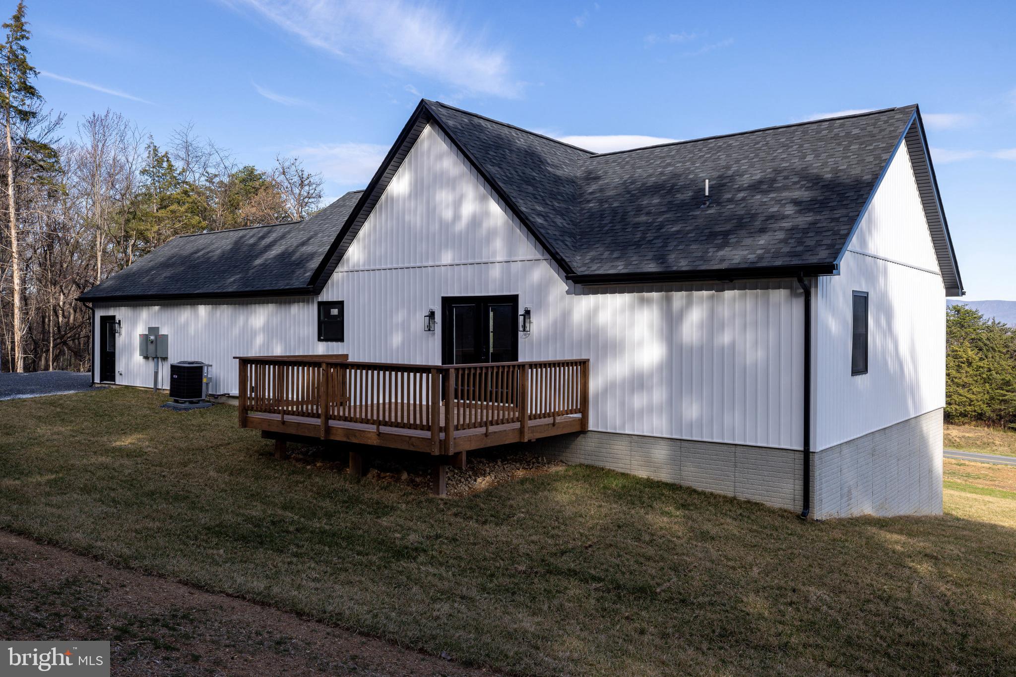 MOUNTAIN VIEW - Residential