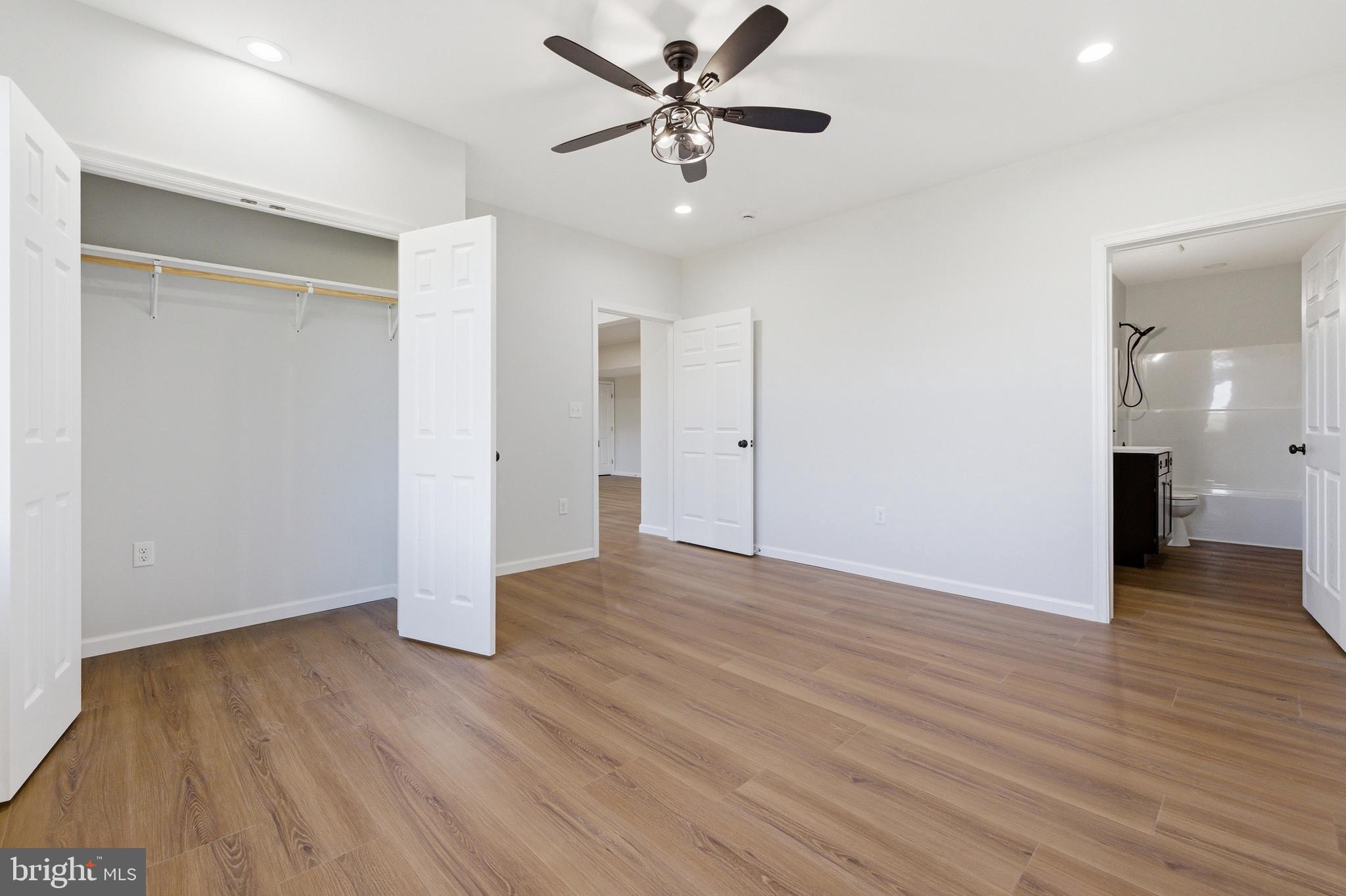 MOUNTAIN VIEW - Residential