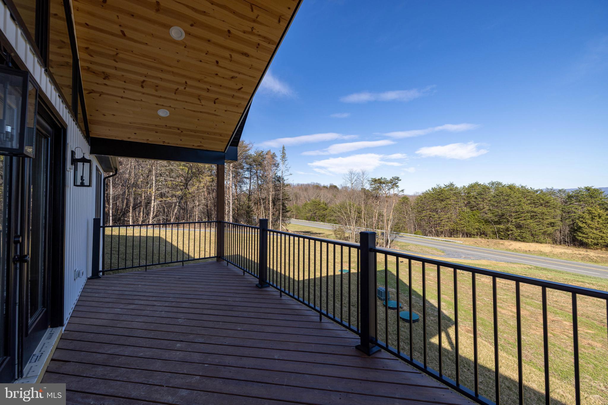 MOUNTAIN VIEW - Residential