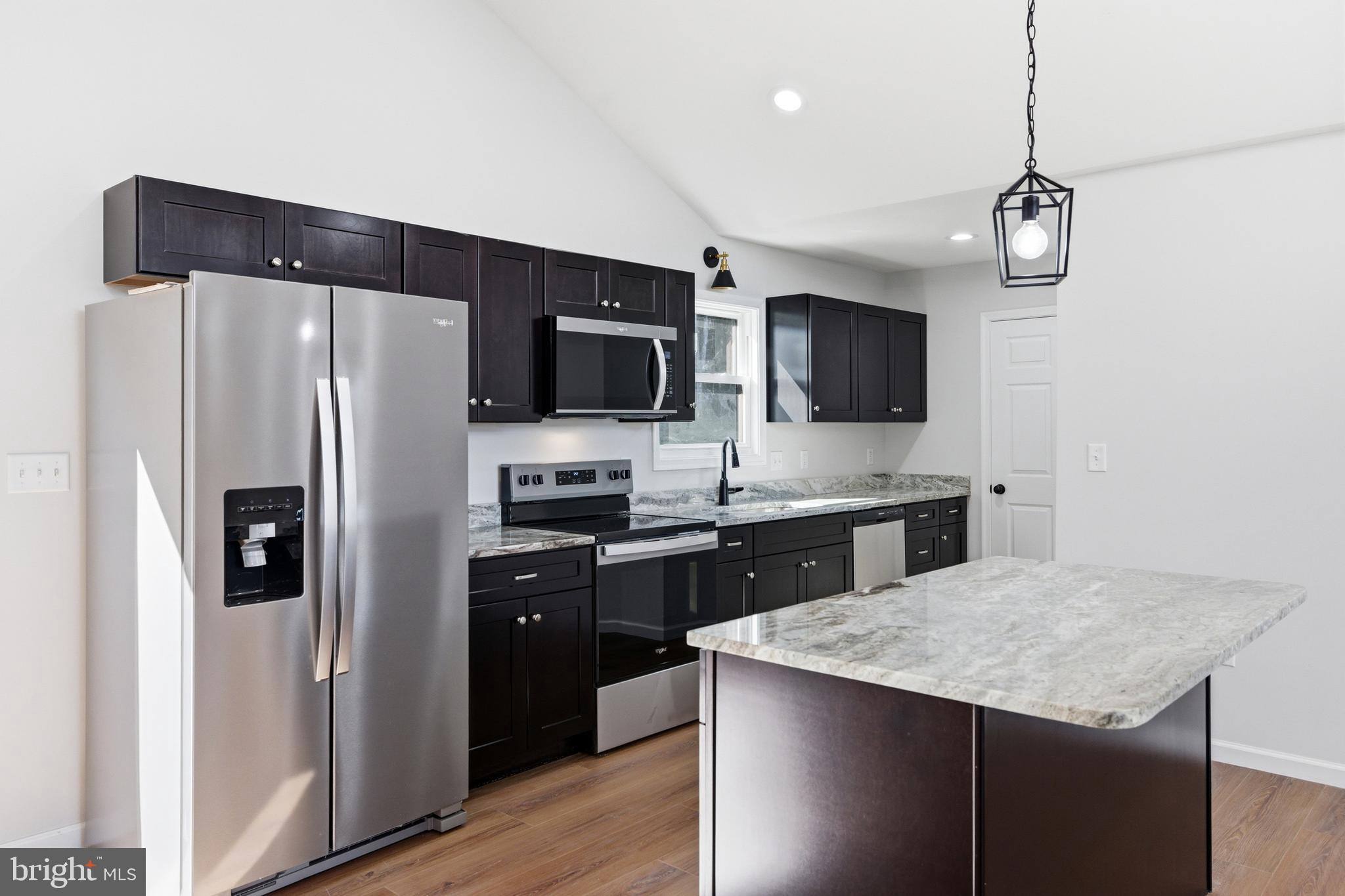 MOUNTAIN VIEW - Residential