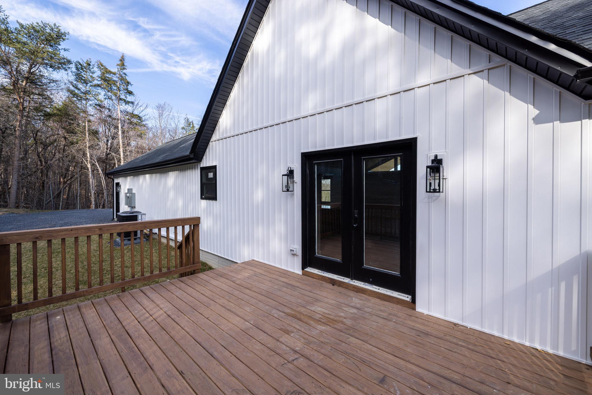 MOUNTAIN VIEW - Residential