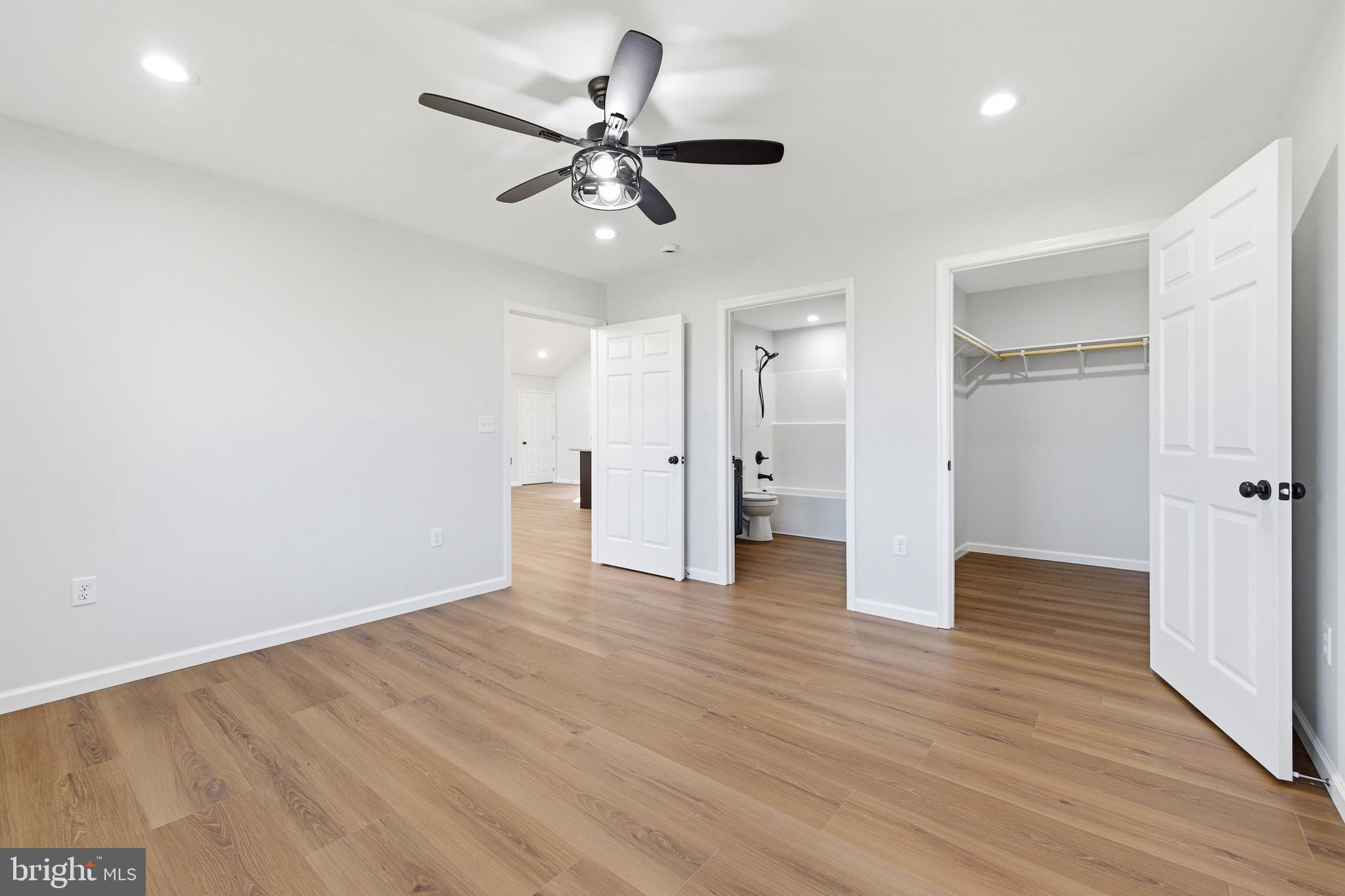 MOUNTAIN VIEW - Residential