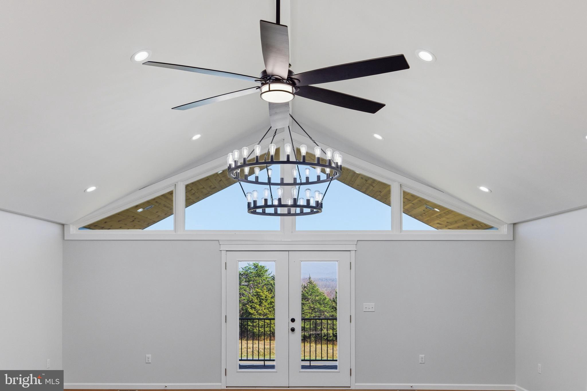 MOUNTAIN VIEW - Residential