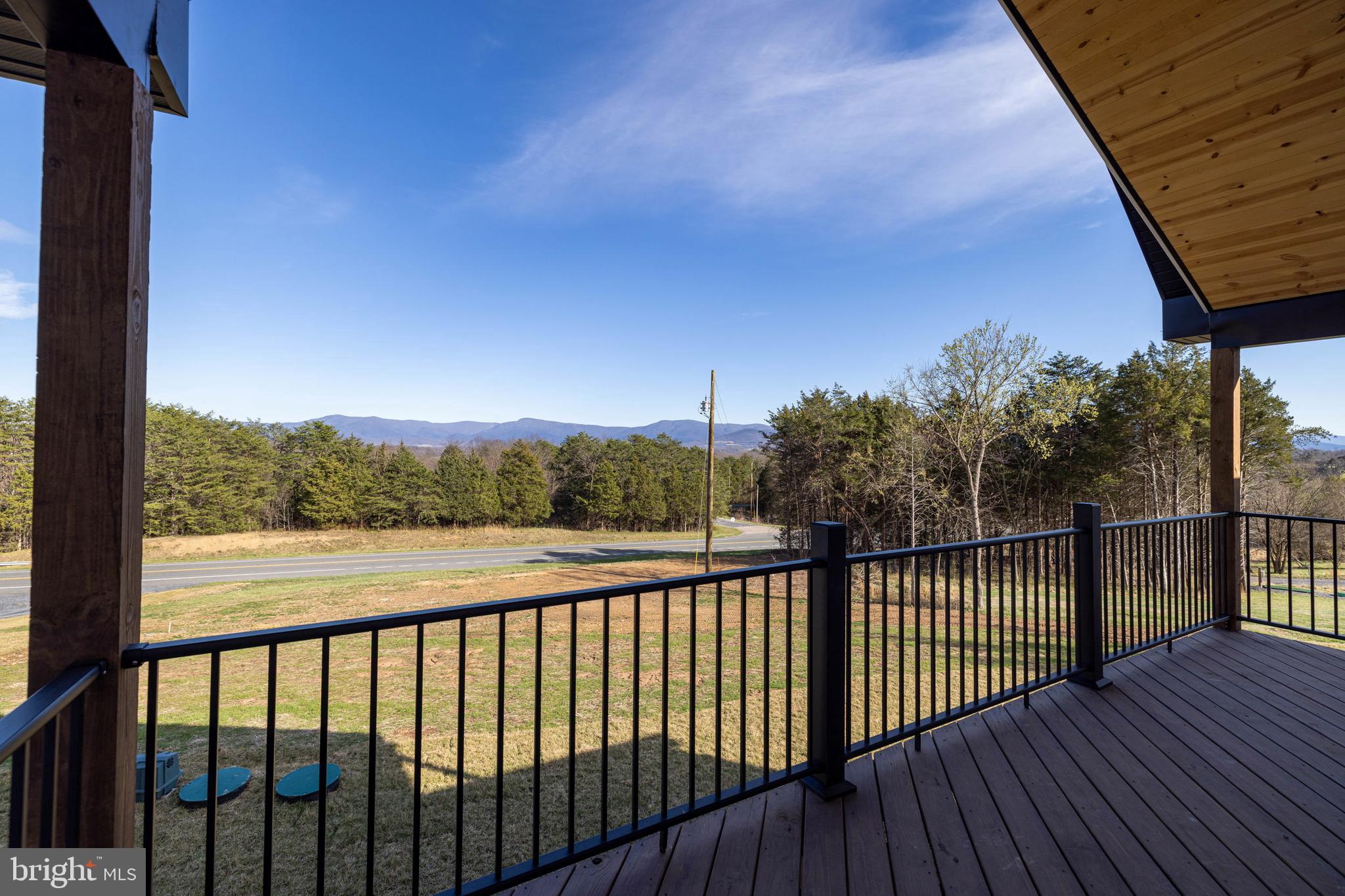 MOUNTAIN VIEW - Residential