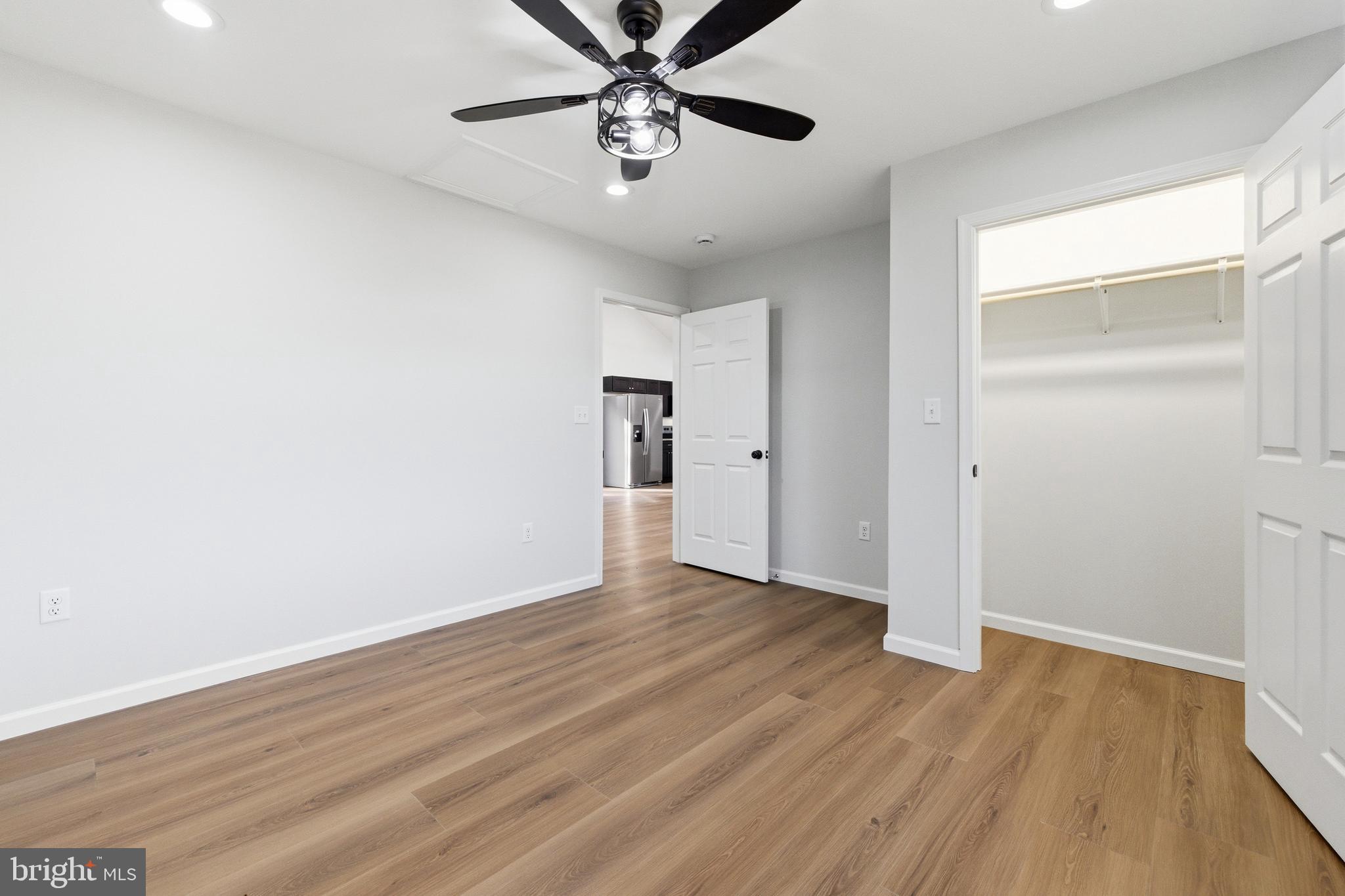 MOUNTAIN VIEW - Residential