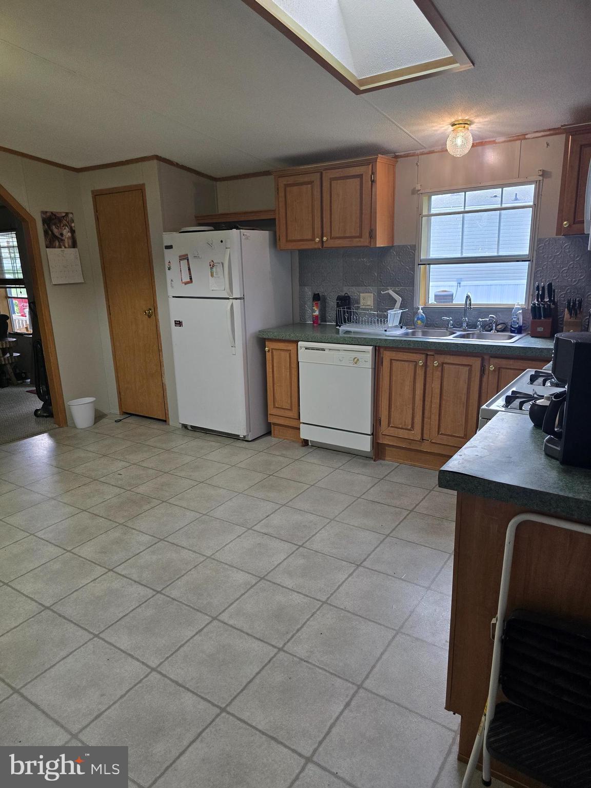 COUNTRY VIEW ESTATES - Residential