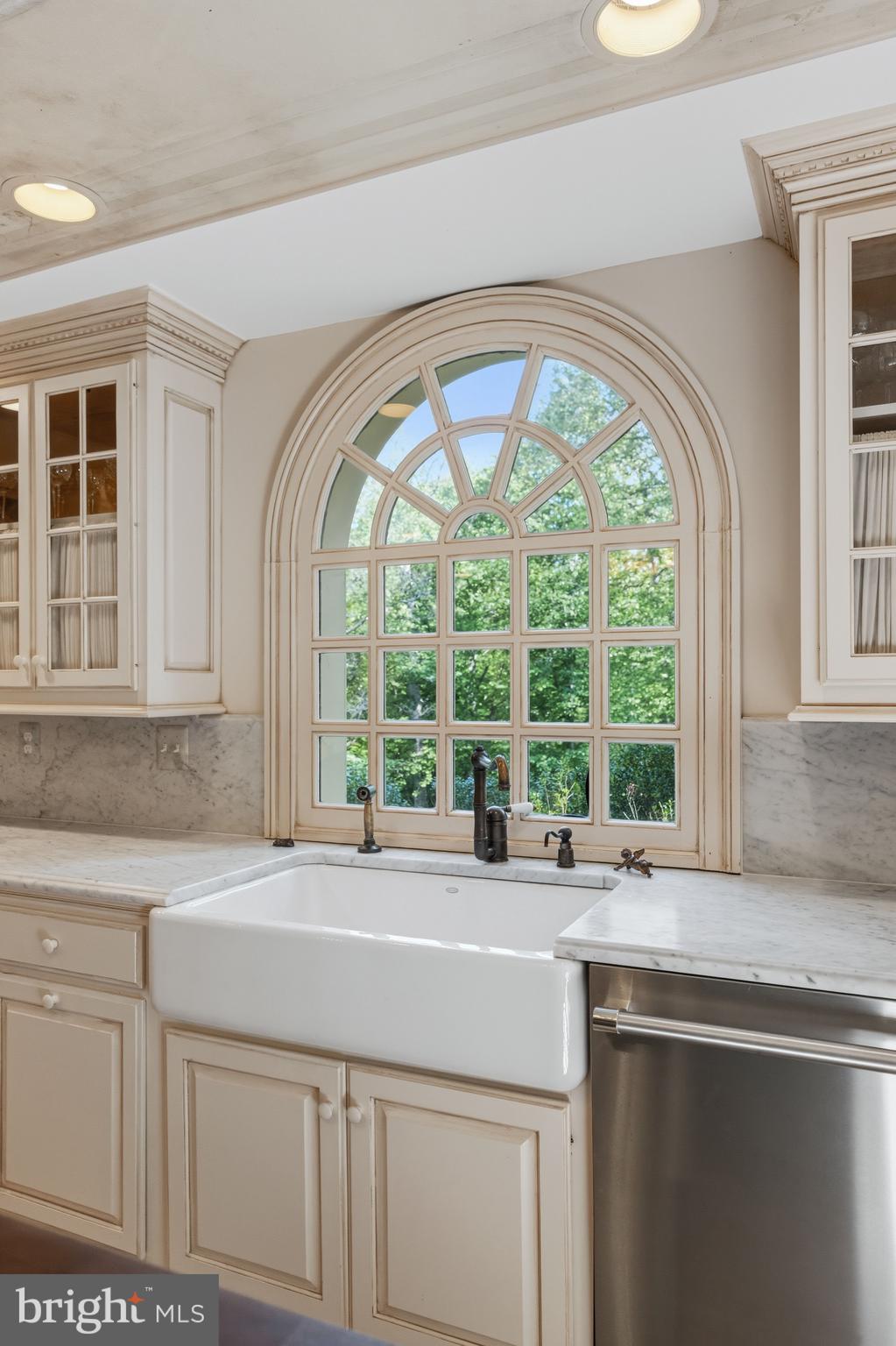 MIDDLEBURG - Residential