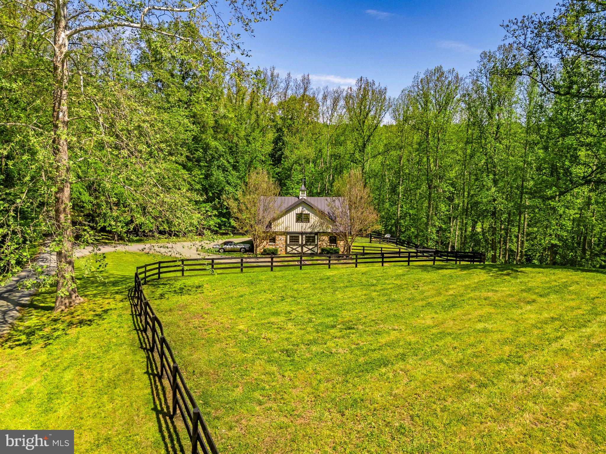 MIDDLEBURG - Residential