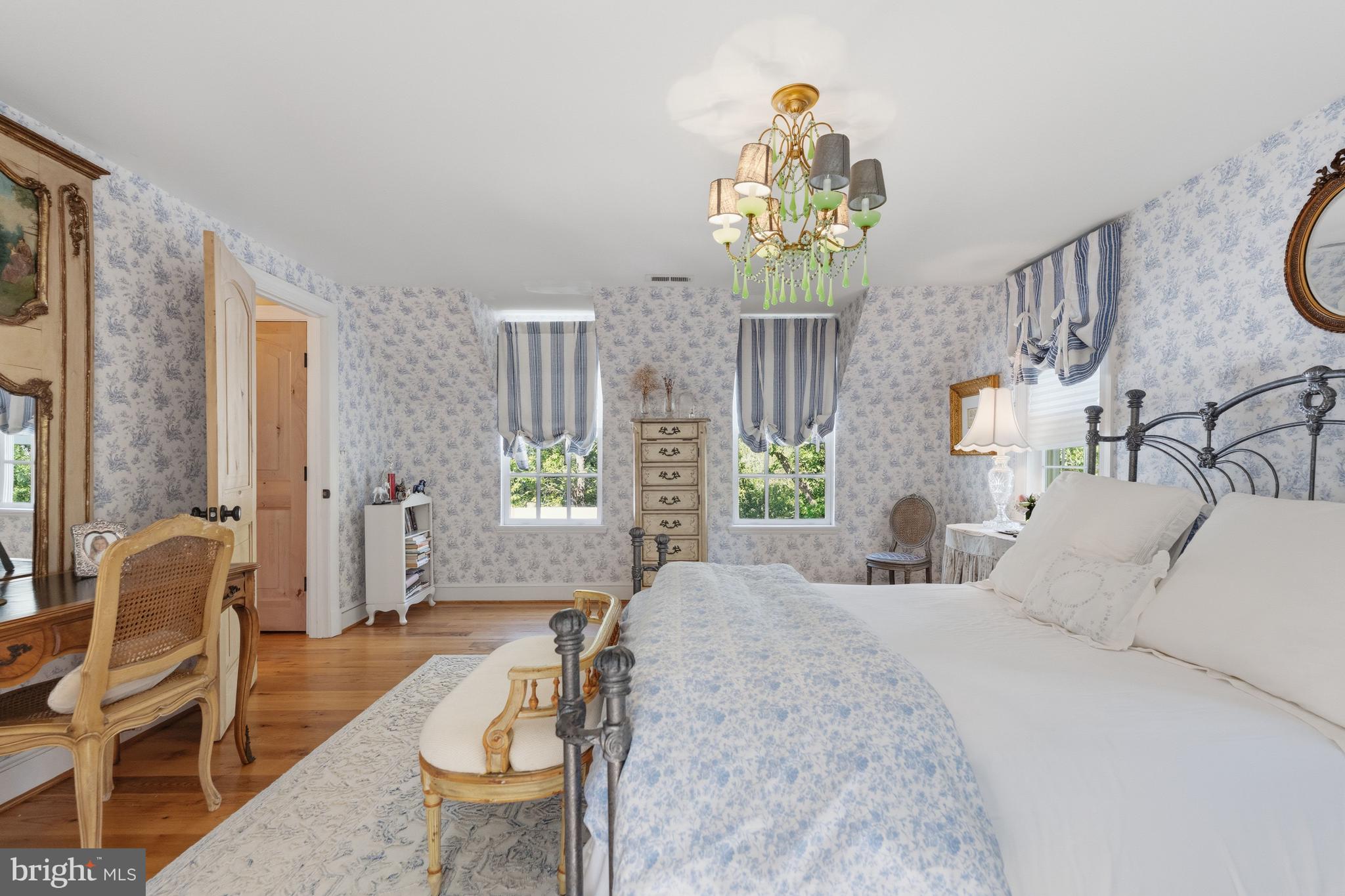 MIDDLEBURG - Residential