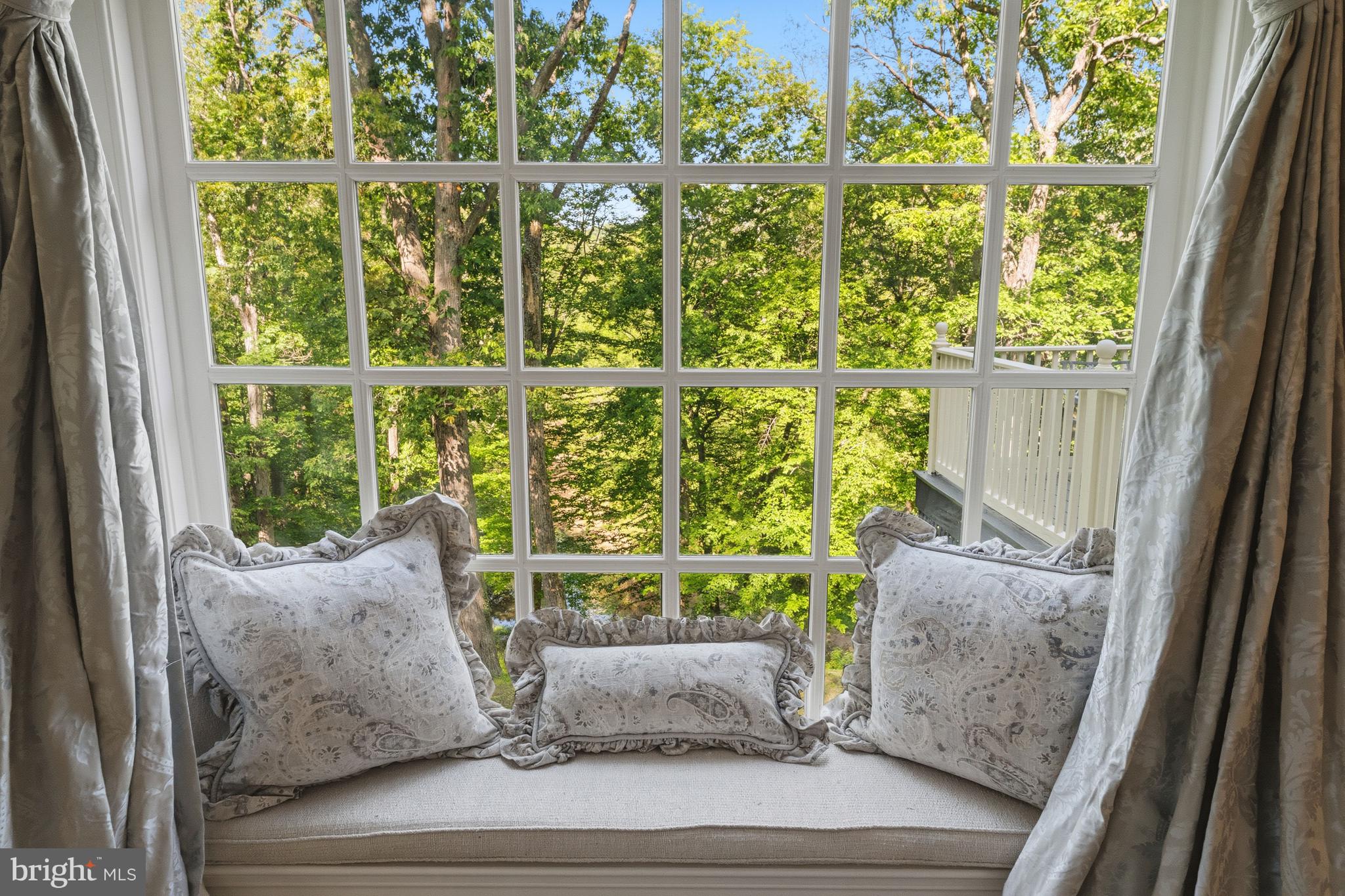MIDDLEBURG - Residential