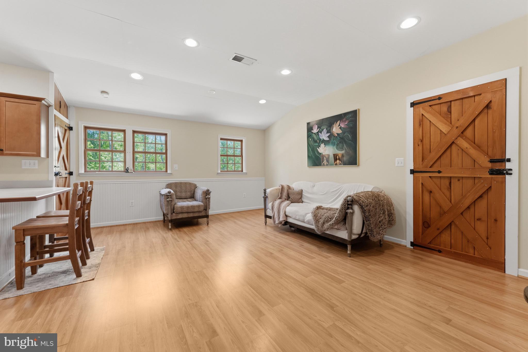 MIDDLEBURG - Residential