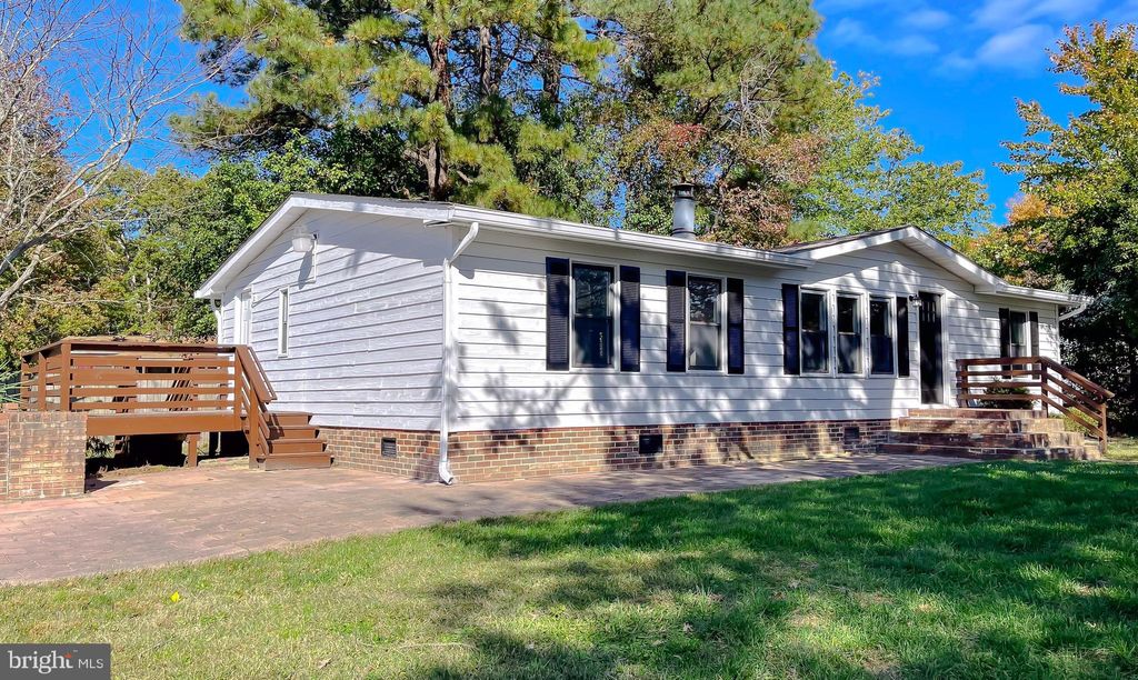 Photo of 22489 Wainwright Court, CALIFORNIA, MD 20619 (MLS # MDSM2027884)