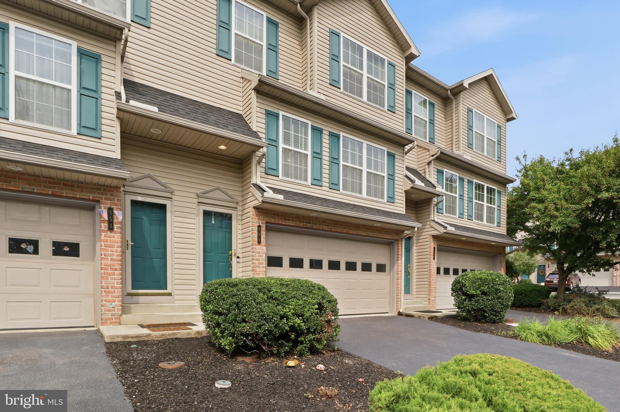 555 MEADOW CROFT CIRCLE