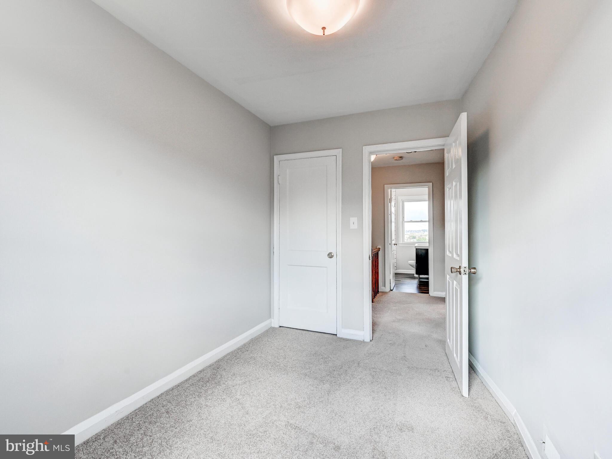 EASTWOOD - Residential