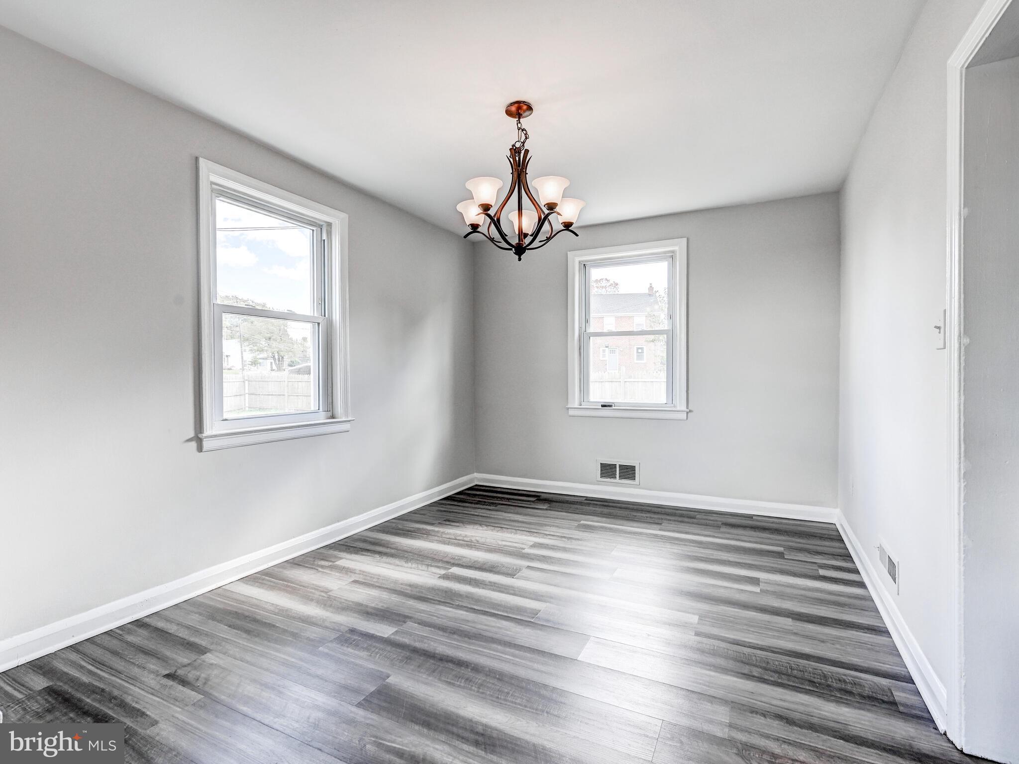 EASTWOOD - Residential