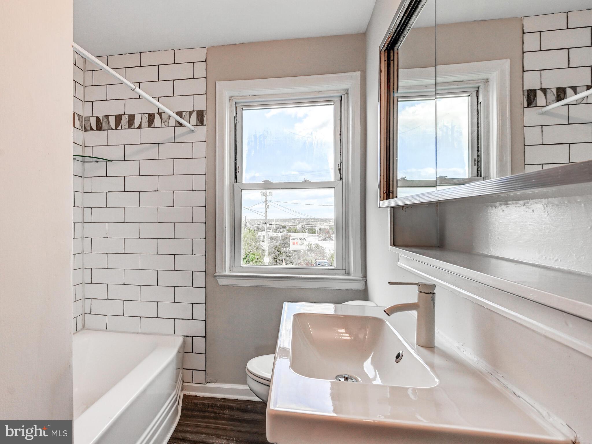 EASTWOOD - Residential