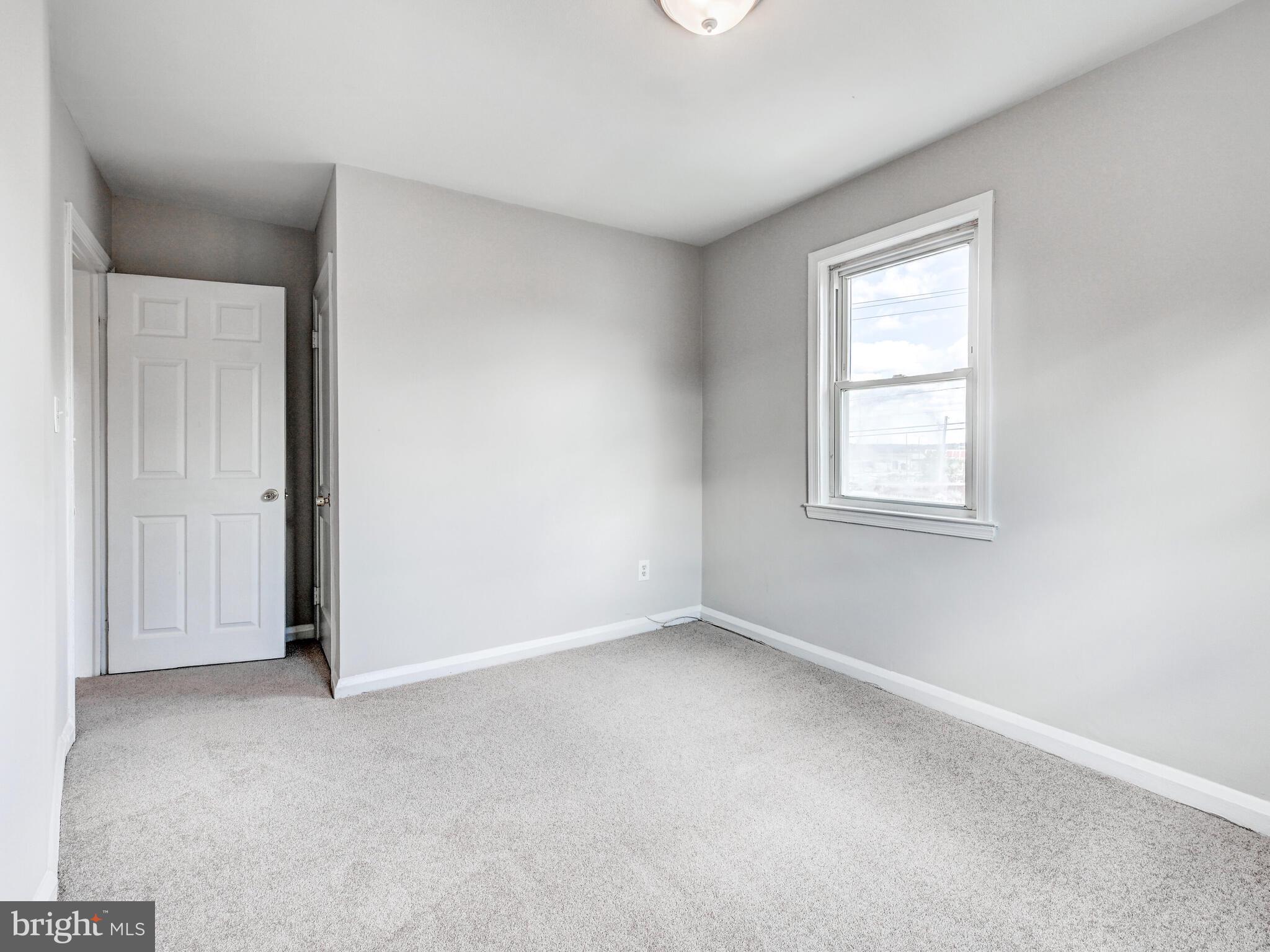 EASTWOOD - Residential