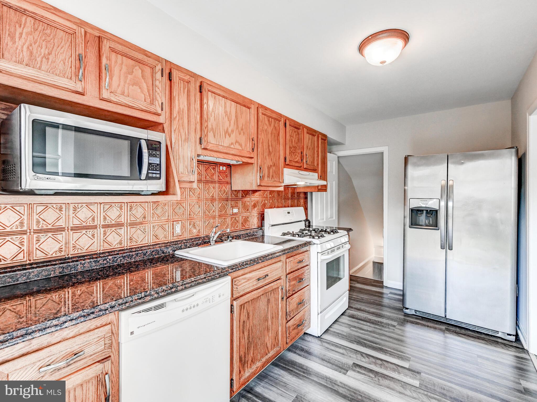 EASTWOOD - Residential