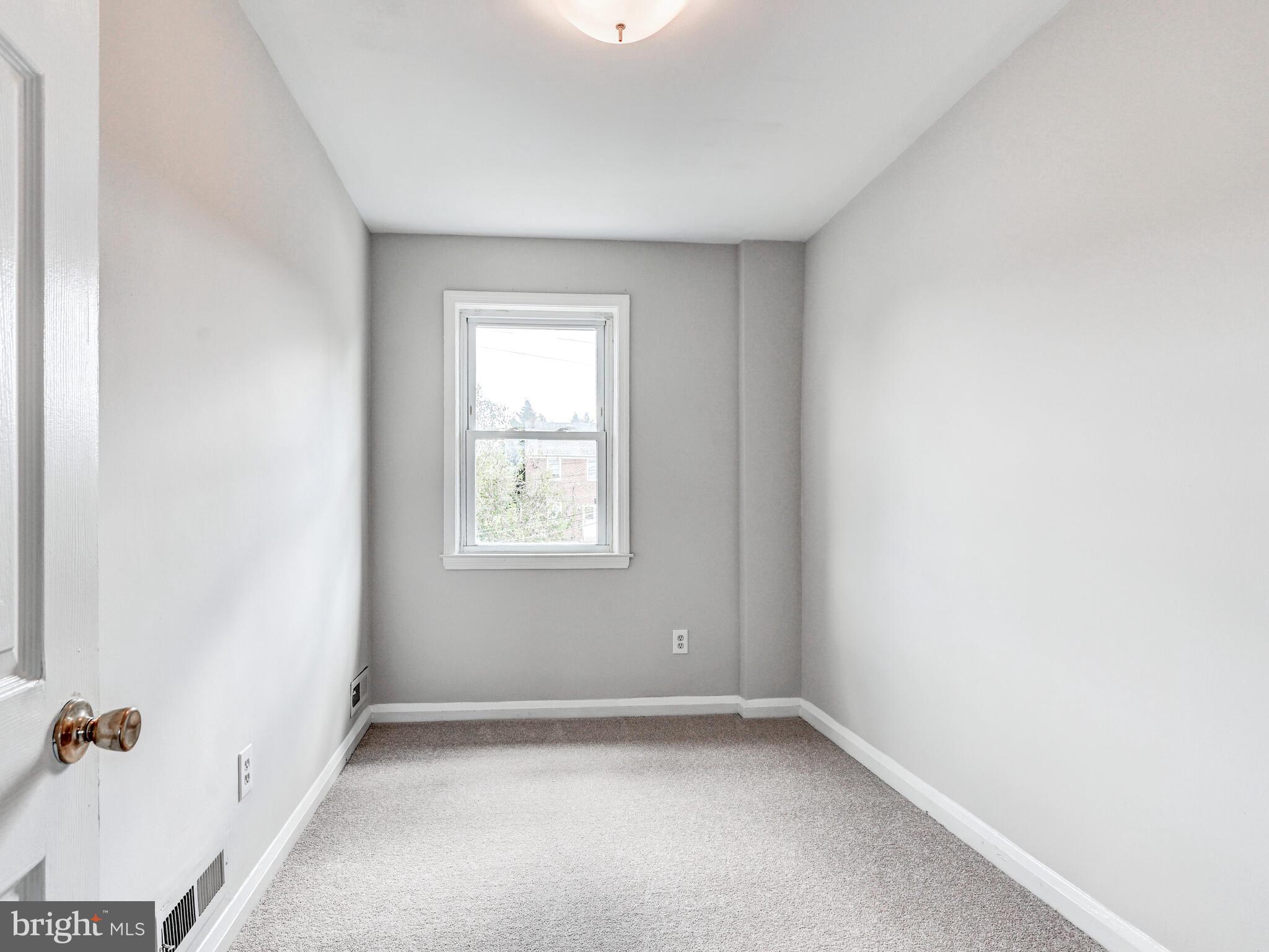 EASTWOOD - Residential