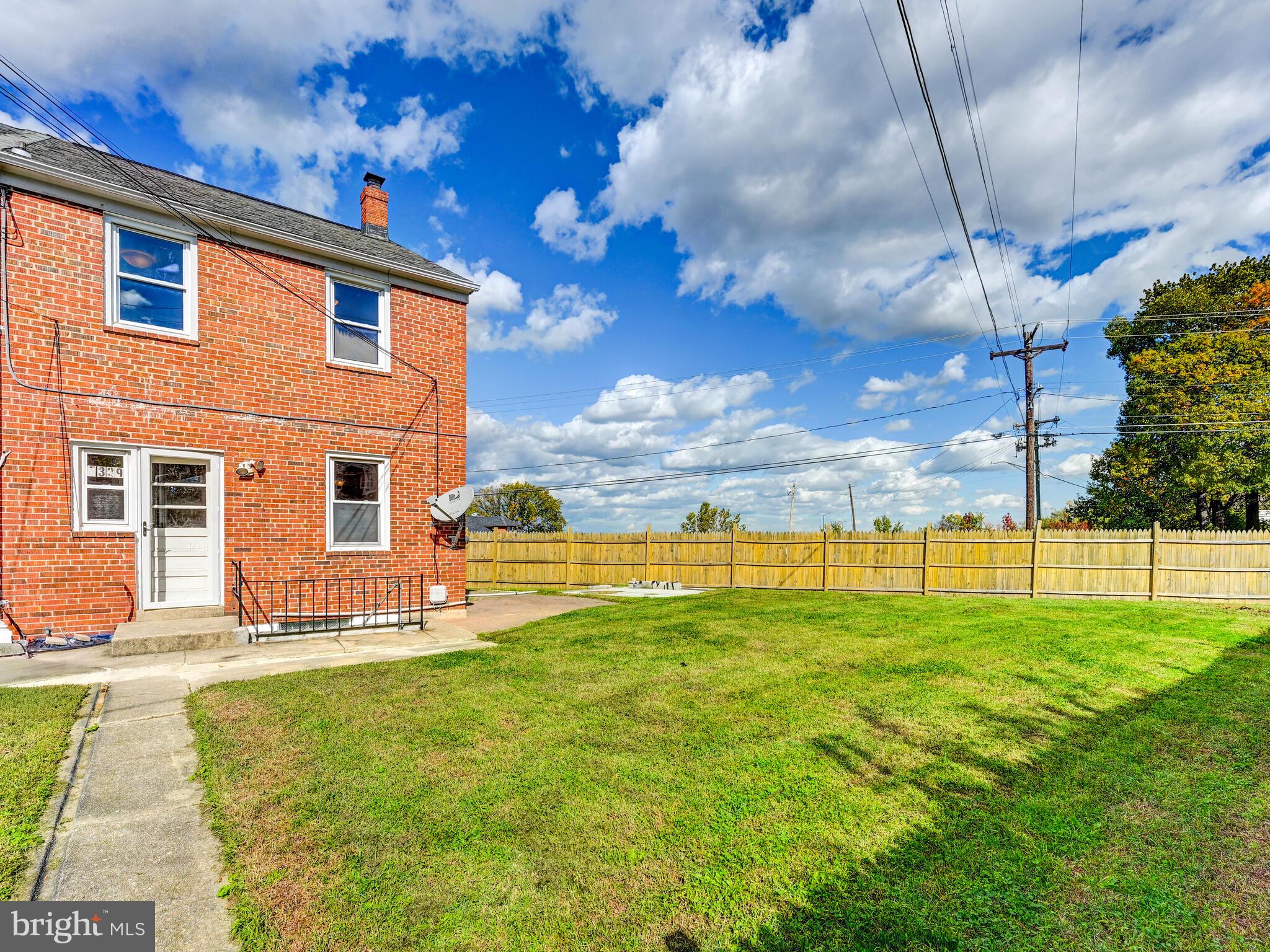 EASTWOOD - Residential