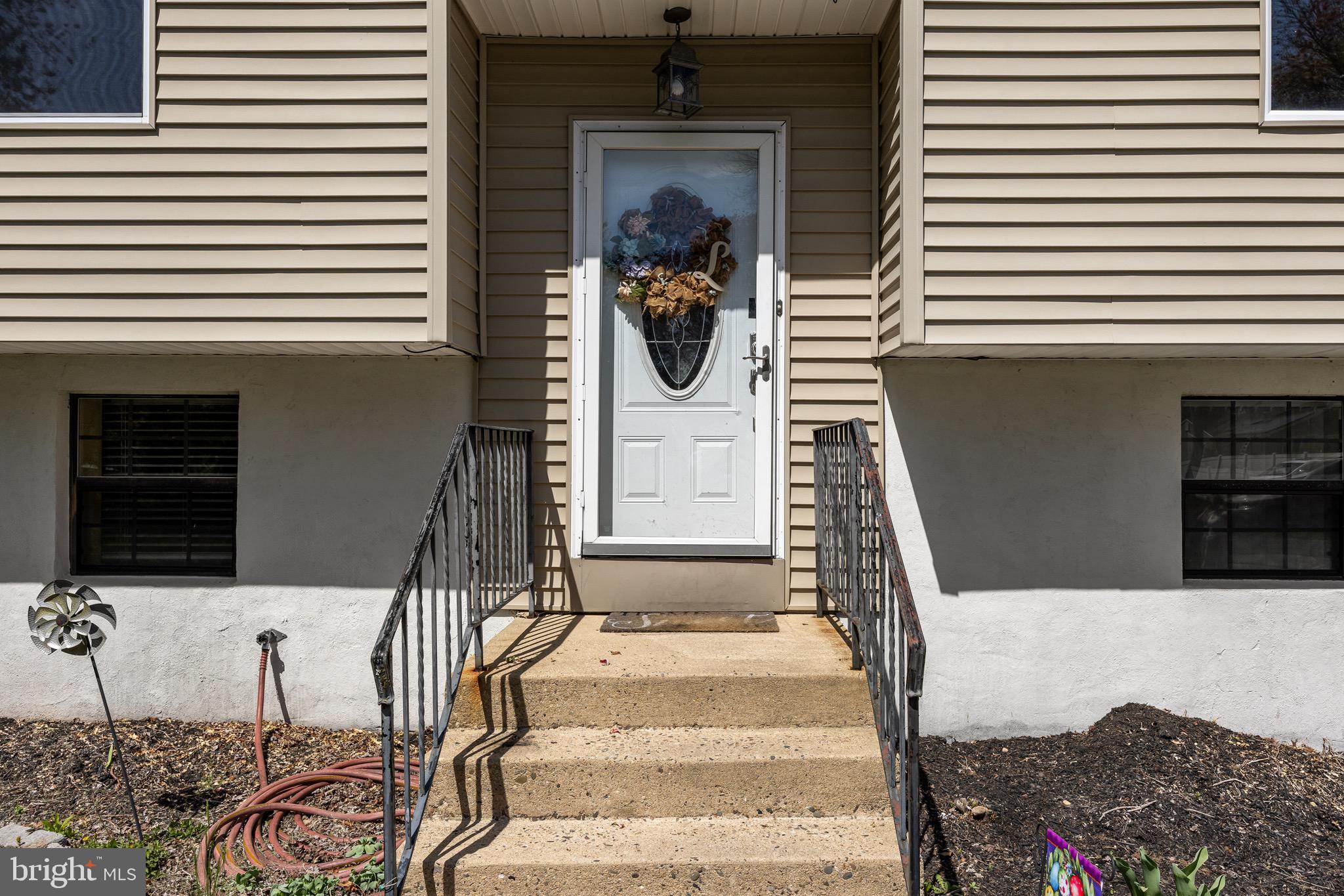 293 WATERFORD ROAD