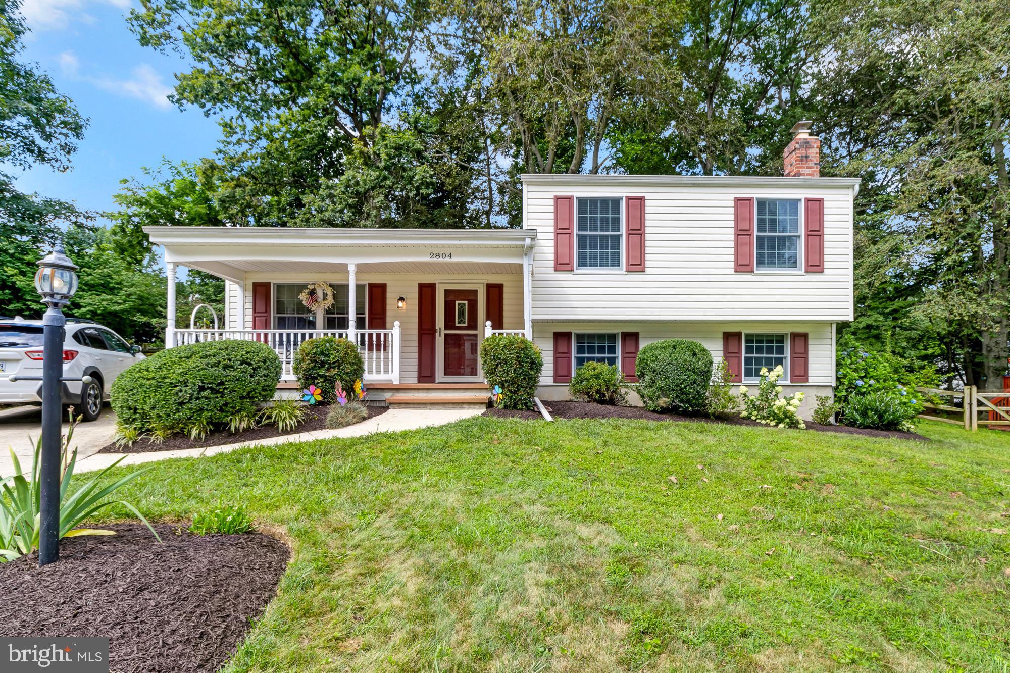 2804 WHITE ROSE COURT
