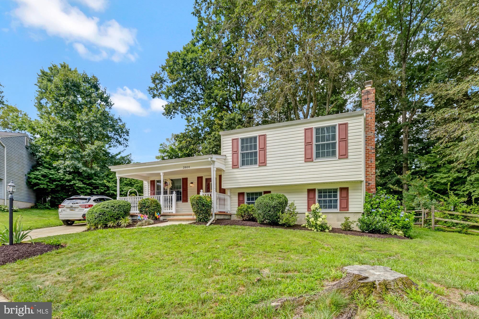 2804 WHITE ROSE COURT