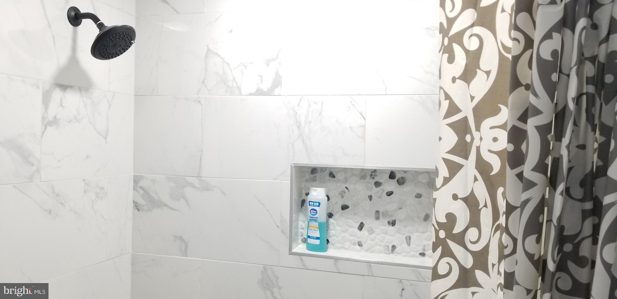 GREENWOOD FOREST - Residential Lease