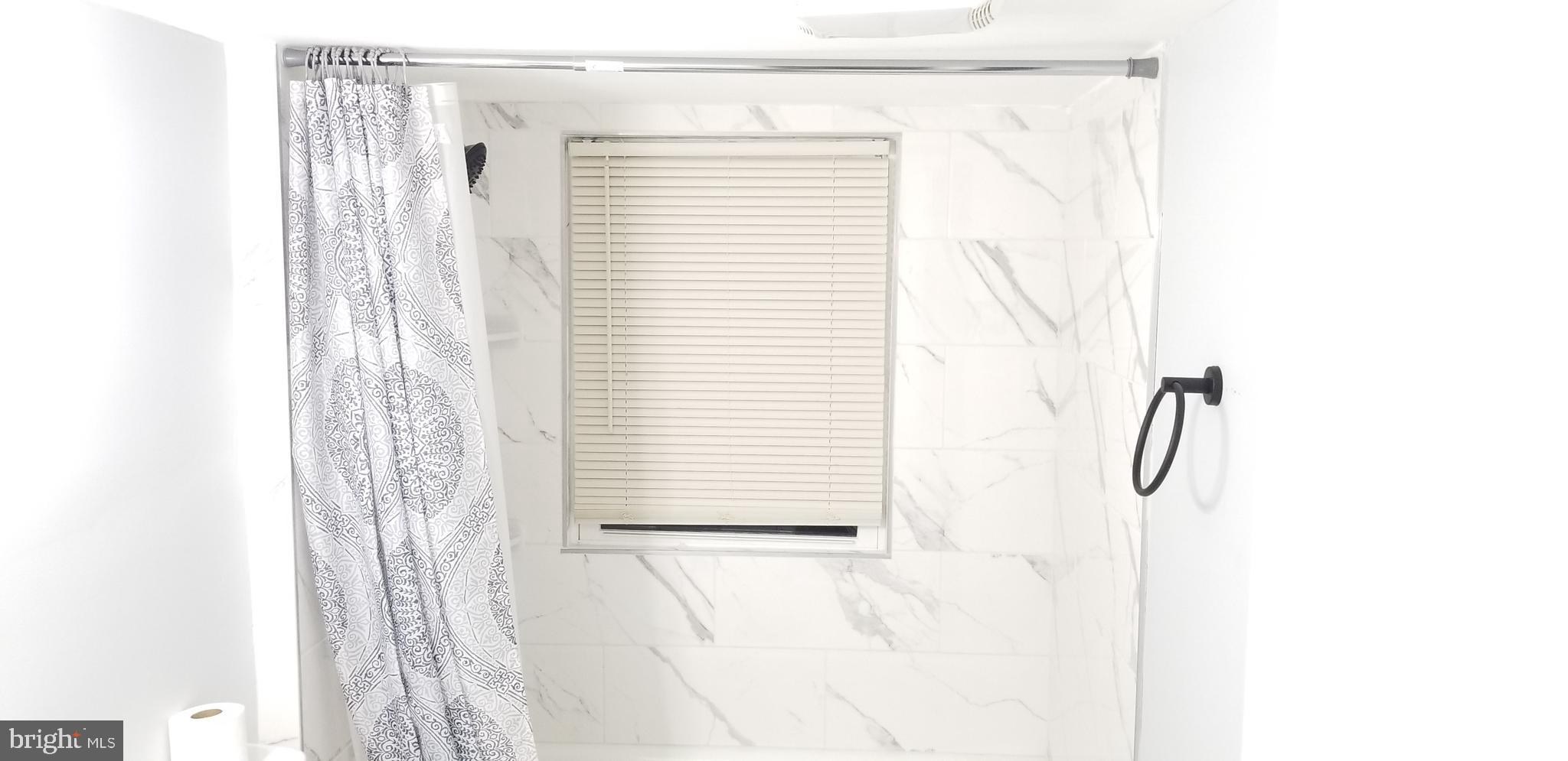 GREENWOOD FOREST - Residential Lease