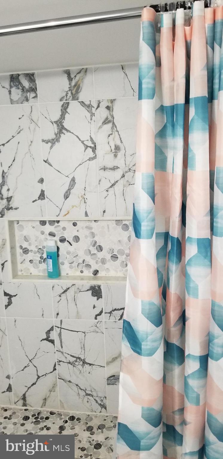 GREENWOOD FOREST - Residential Lease