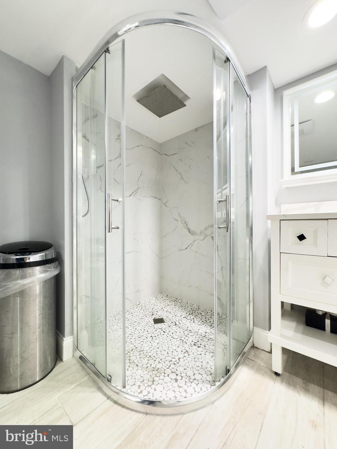 COLMAR MANOR - Residential