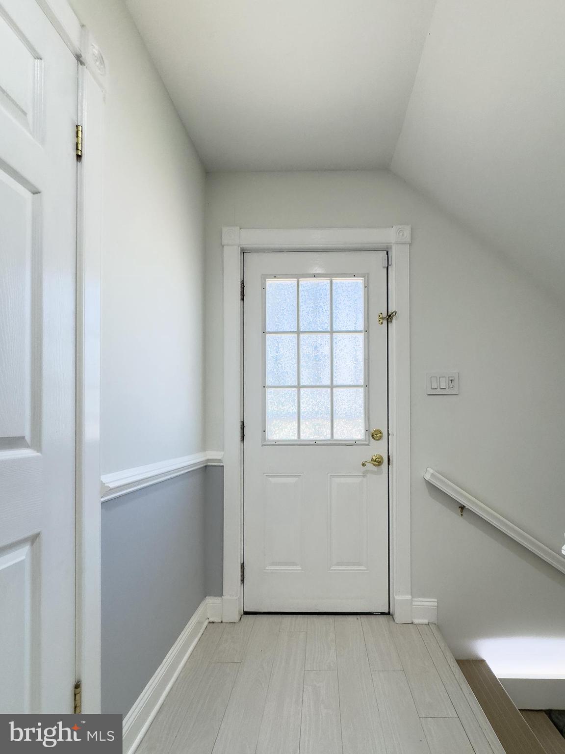 COLMAR MANOR - Residential