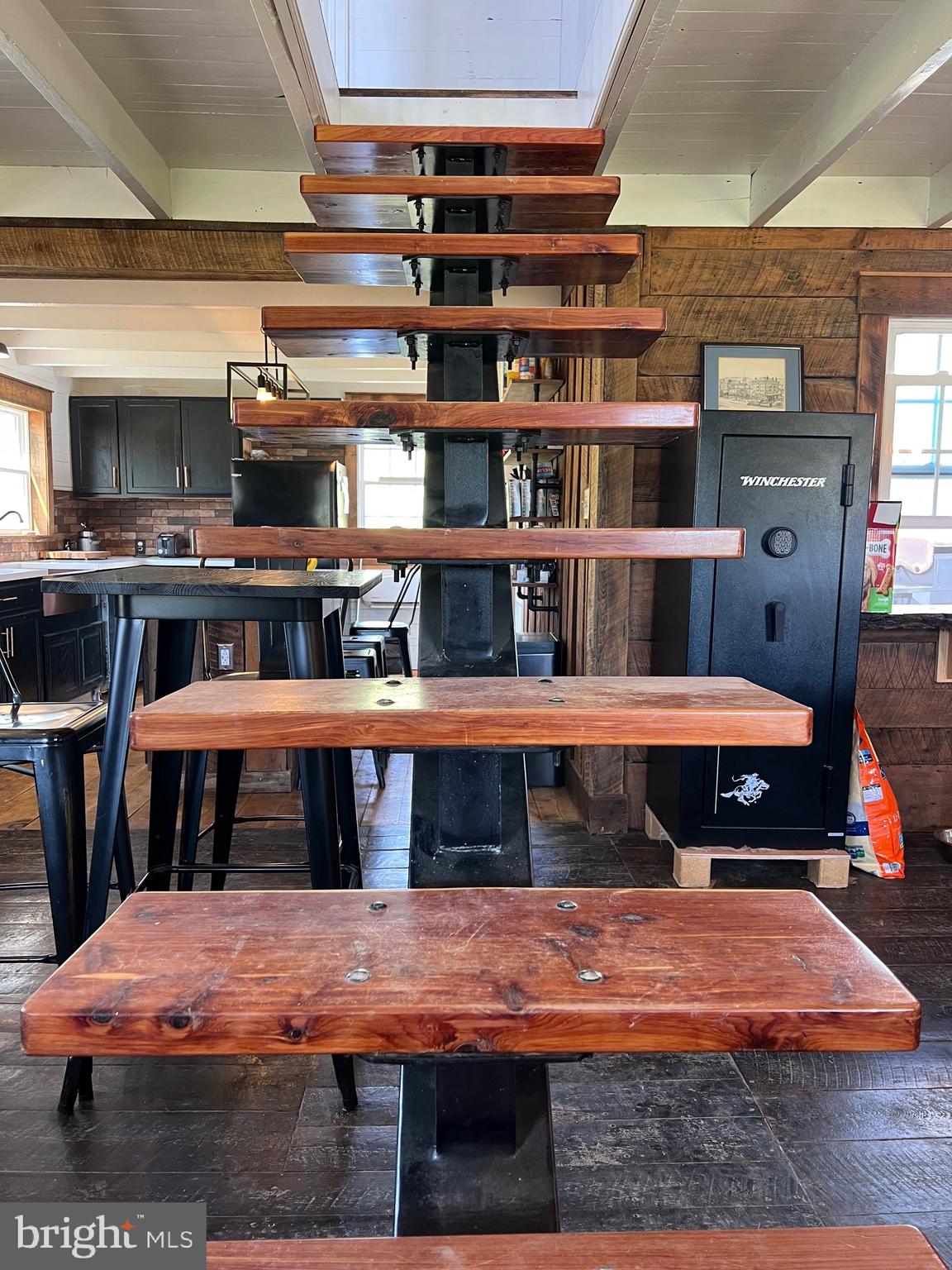 NONE UNRESTRICTED - Farm