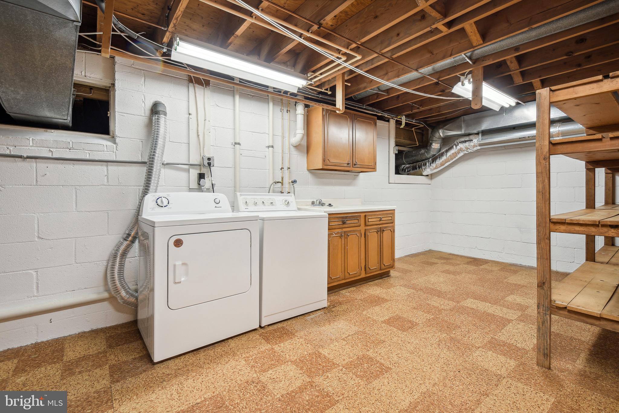 CHARRED OAK ESTATES - Residential