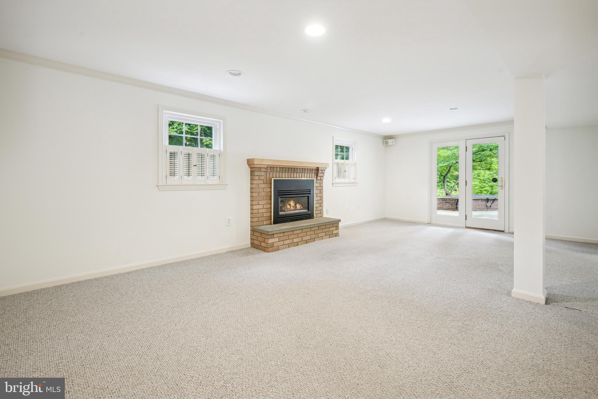 CHARRED OAK ESTATES - Residential