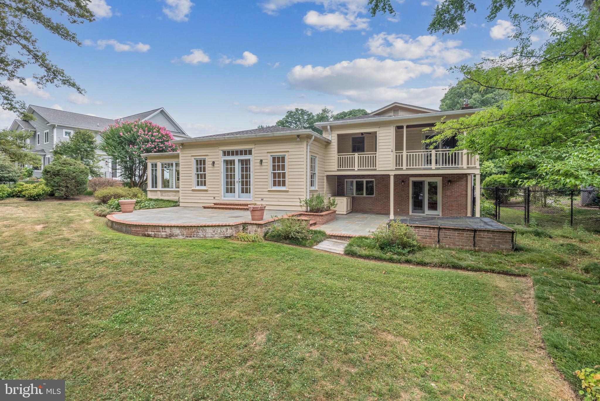 CHARRED OAK ESTATES - Residential