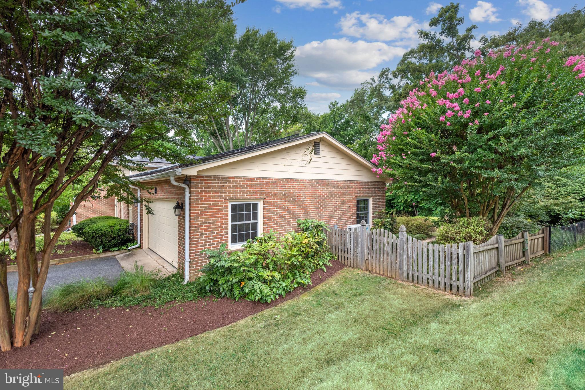 CHARRED OAK ESTATES - Residential